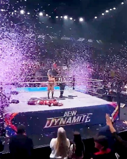 #AndNEW 🤯 Willow Nightingale puts down Mercedes Moné to reclaim the TBS Championship! 👏 Watch the #AEWDynamite New Year's Smash replay on HBO MAX! | All Elite Wrestling