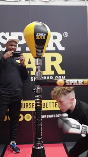 Talented Kid Impresses Roy Jones Jr. with Sparbar Boxing Skills