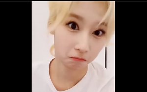 就你想吓我凑崎纱夏啊？吓得着吗？嗯？小样