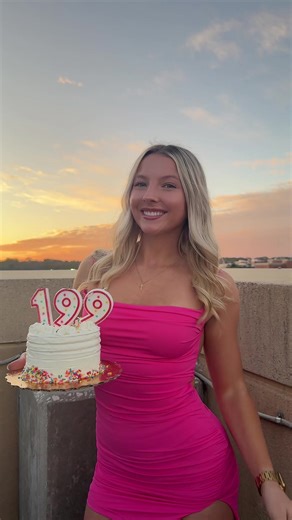 Love y’all! Thanks for 199k 🫶🏼🤍👏🏼 #199k #6upsidedownis9now #drake #meadoweads #fsu