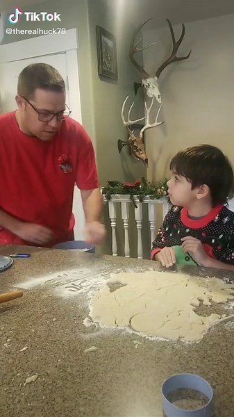 Invisible firework. No kids were harmed during the making of this.#readyforchristmas #invisible @sweetidahoberry @thebestsharkkiller