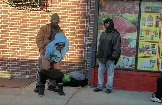 Health Department Needs To Be Called ASAP: Dopefiends Get Busy In Public Without A Care In The World!