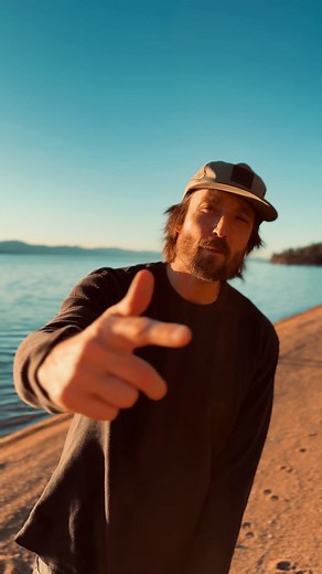 "Free Flow Sessions” is out now 🎶 The first round of Moon Palace vinyl sold out fast, but our Fools Gold variant is now live, plus a limited run of numbered CDs. 💿 | Stick Figure