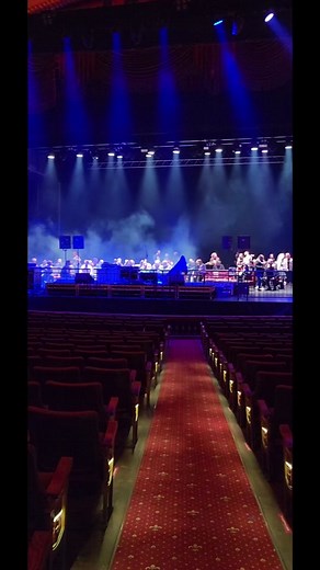 The Palais Theatre have an On Stage Series in Melbourne where the artist performs an intimate gig on stage and the venue seating is the backdrop. I went to see The Living End's Chris Cheney perform in this intimate settling at this iconic Australian music venue and it was sublime. #palaistheatre #palaistheatremelbourne #melbournetheatre #onstage #livemusic #gig #gigs #concert #concerts #chrischeney #thelivingend #livingend #rockmusic #theatre #stage #music #melbourneblogger #melbournebloggers #m
