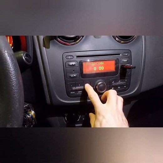 Dacia Sandero II radio code entry