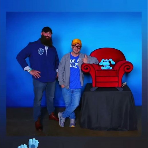 Meeting Steve from Blues Clues #bluesclues #stevebluesclues #bluescluessteve #comiccon