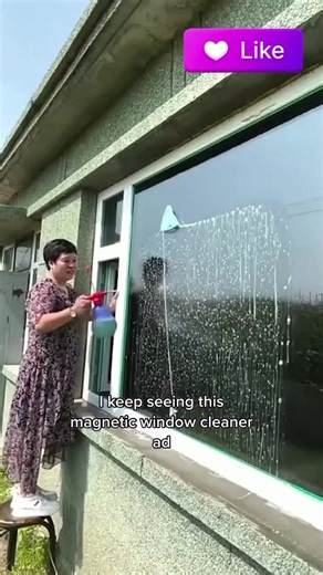 Efficient Magnetic Window Cleaner for a Spotless Shine