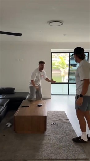 134K views · 3.2K reactions | Game control decommissioned #prank #prankvideo #fun #funnyvideos #funny | PrankWorldz | Facebook