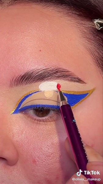 Mario Kart Toad Makeup Tutorial: Transform into Toad with this Fun Look!