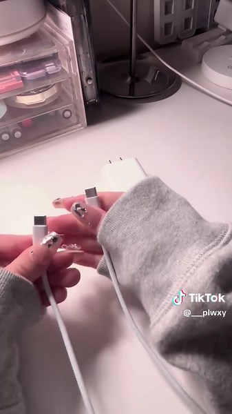 iPad第10世代開封動画を大画面で楽しむ