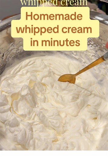 Easy Homemade Whipped Cream Recipe in Minutes