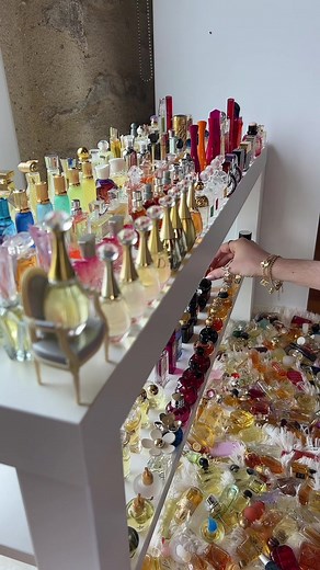 Organisation et collection de mini parfums ASMR