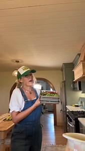 605K views · 44K reactions | What should we freeze dry next?! Comment “freeze dryer” for a link懶 #home #garden #preserve #harvest | Sasser House | Facebook