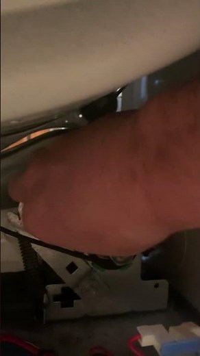 Maytag dryer model # MED5500FW2 Belt location and removal ‪@Backwoodsbilly396‬