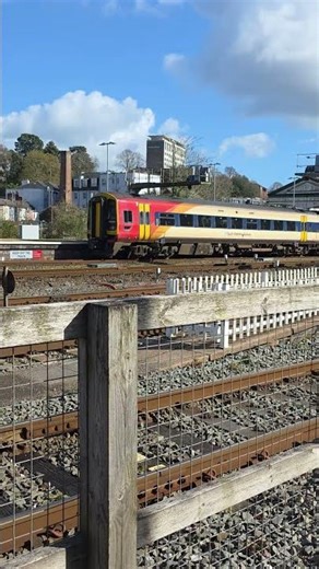 Class 159 SWR arriving at Exeter St David's