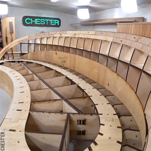 Assembling a Modular Sofa From the Scratch Partner: CHEST'ER YT: youtube.com/channel/UCmRBWspht0wl5JIAbHndOKQ/featured | Bored Panda Art