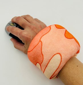 Ergonomic Mouse Wrist Support: Up-cycled Fabric, Carpal Tunnel Arthritis Pain Relief - Etsy
