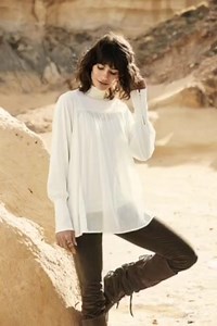 Poetry meets fashion in our Edwardian-inspired Clarice Blouse - also available in black. http://bit.ly/2xQTt26 | Peruvian Connection