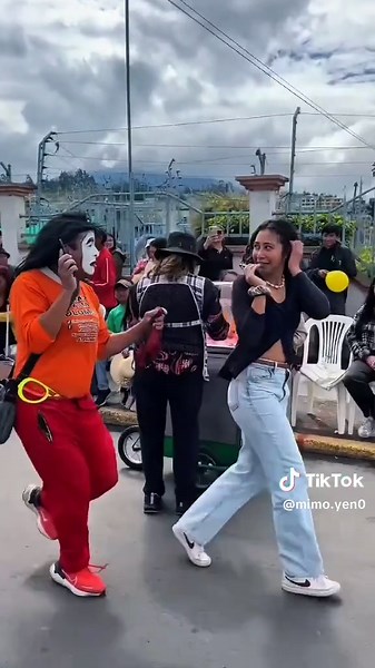 Hilarious Moments in Mexican Humor