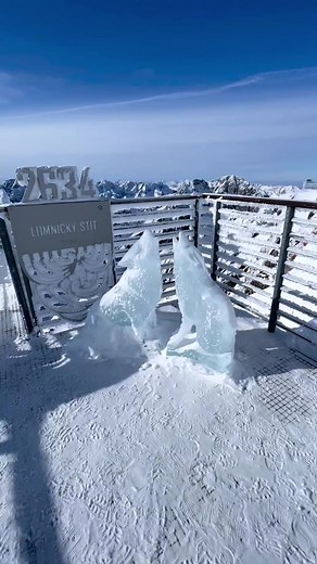 Spectacular view from Lomnicky peak. #ThisIsSlovakia Video: Amy Misa #vysoketatry #hightatras #tatry #mountains #wolf #view #myviewtoday #slovakia #slovensko | This Is Slovakia