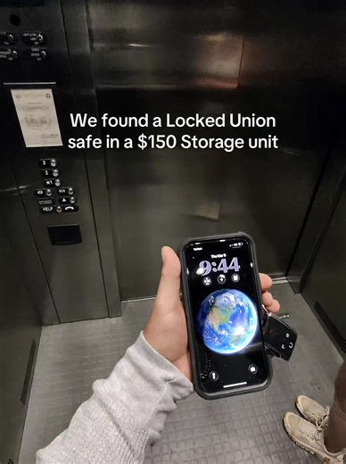 We found a locked union safe in a storage unit #fyp #viral #trending #blessed #money