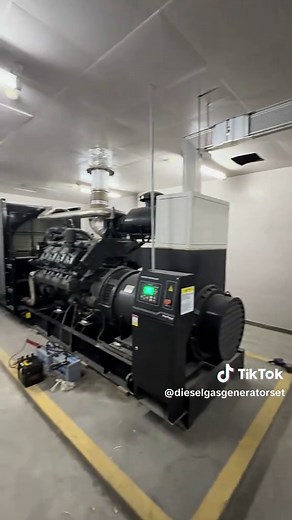 Starting a large diesel generator set #heavyequipment #dieselgenerator #engine #weichai #powersolutions
