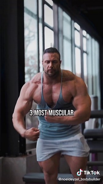 Best Gym Poses: Which One is Your Favorite?