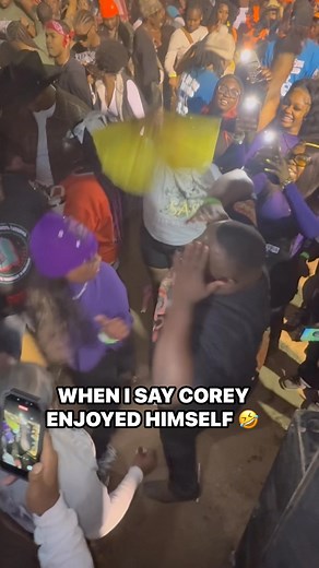 93K views · 1.1K reactions | Corey Vandroff I gotta learn this dance 藍藍 you was LIT #rodeo2k25 #highlightsシ゚ #fieldparty #southernsoul Don’t own music rights | Tameka Queensofly Dawson | Facebook