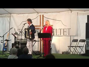 Jard & Carina Samuelsson sjunger i tältet Stockaryd