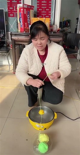 Simple tricks for pulling yarn #funny #comedy #newcomedy #interesting #funnyvideo