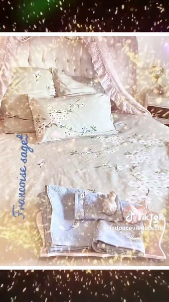 #cc les doucettes … Il y a peu j ai eu la chance de recevoir ce linge de toilette et de lit de la part de @francoisesaget.com Vraiment de qualité exceptionnelle je vous recommande vivement d aller sur leur boutique Je vous souhaite une belle journée Merci pour cette collaboration non renumeree #lingedemaison#lingedelit#serviettedetoilette# #deco #decoracion #decoaddict #decor #decoinspiration #decointerieur #shabbychicdecor #shabbyyhomes #romantic #cocooning #homesweethome #