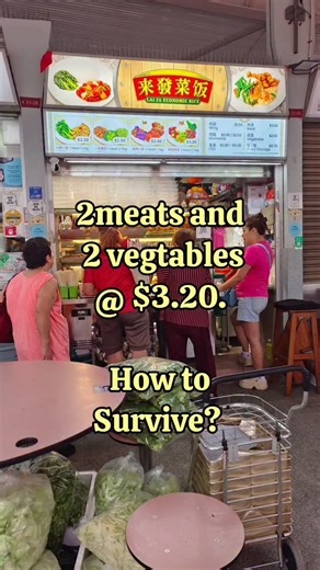 It's downright cheap for the world's richest city but they know their business model, location, demographics and price points. These are smart hawkers. The priciest set 2 meats and 2 vegetables at $3.20😳. Bravo. #caifan #kfseetoh #hawkerfood #makansutra #singapore #economyrice | Kf Seetoh