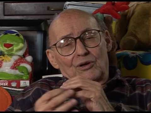 Marvin Minsky - A short history of neural networks (21/151)