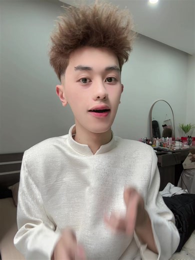 Video của Trần Quốc Sự (@lovevah_) với bản nhạc nhạc nền - Ah nho e tien oi;’ - Choi cbd chậpic