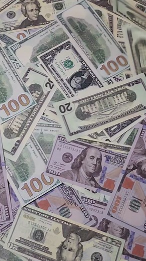 Planning on using prop money? 💵 You just found the best 👌 Stock up now! 💰💰💰 #propswholesale #propmoney #props #money #movieprops #tvprops #playprops #partyprops #eventprops #prankprops #contentcreator #ugccreator #socialmediamarketing