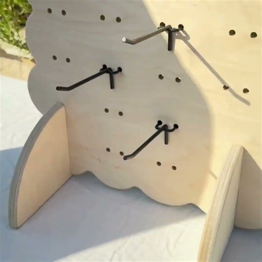 Biscuit Collapsible Wooden Pegboard Display Stand + Metal Hooks #diy #home #woodr #popupshop