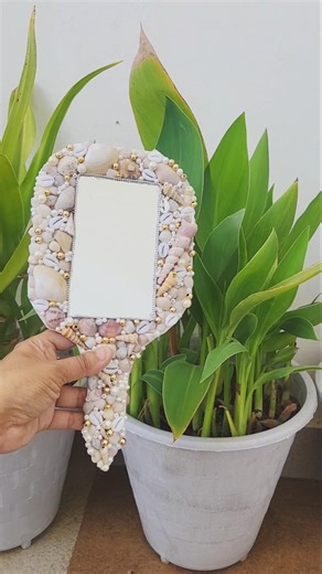 Beach sea shell mirror craft ideas #astheticlover🌼♥️ #craft #diy #beadsnfashion #trendingreel
