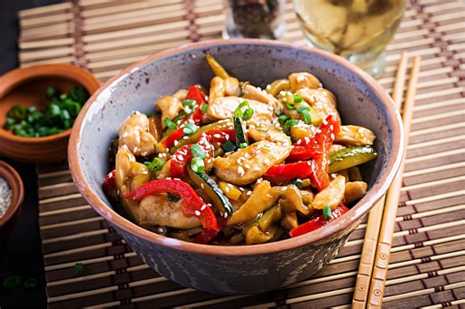 Na jesienny obiad zrób kurczaka po chińsku. Potrzebujesz tylko 30 minut
