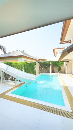 Let's cozy party in your private cozy zone White Cozy Pool Villa Pattaya 4 ห้องนอน เหมาะสำหรับ 10-15 คน ราคาเริ่มต้น 7,900 สอบถามข้อมูล Line ID : @sweetstaypattaya | SweetStay Pattaya บ้านพักพัทยาพูลวิลล่า