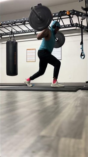 Drop Lunge - Barbell