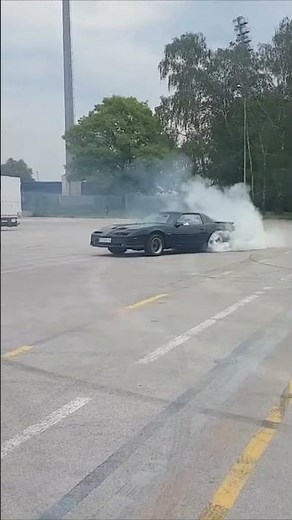 88 Trans Am GTA 2nd Gear Burnout & Donuts