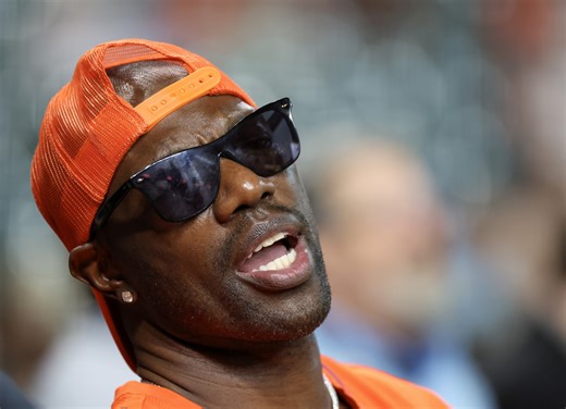 NFL Legend Terrell Owens Announces Career News on Sunday