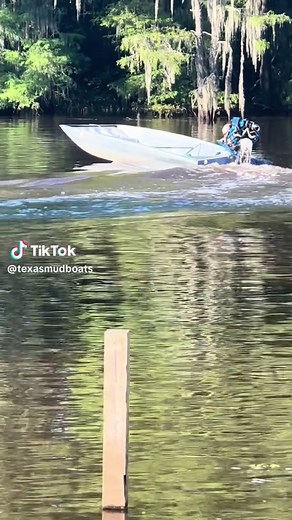 #photoshoot #fyp #mudboat #turbo #lake #racing #race