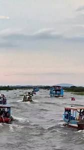 678K views · 45K reactions | Life in Kampong Phluk village changes with the seasons ️☀️ In the dry months, homes stand high above roads, but when the rains arrive, everything transforms. Villagers travel by boats, kids paddle to school, and visitors can glide through the flooded forests. This is my favourite time of year here. 﫶 Follow me, I’ll lead the way #letmeshowyoucambodia #travel #cambodia #countryside #siemreap | Laoclassics | Facebook
