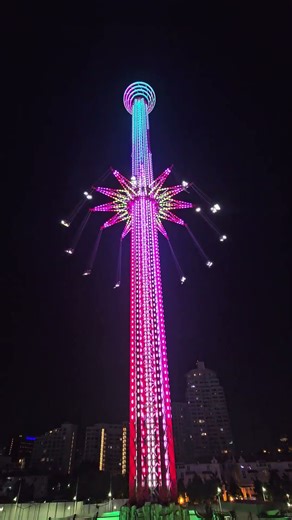 Flying swings at Asiatique
