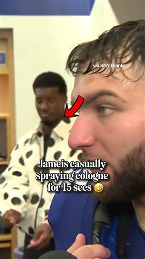 Jameis spraying all the cologne 😅 #nfl #jameiswinston