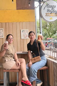 Tara po dine sa Mango HeyHey - Boac Marinduque. 😋🥭 Mary Joy Monte Claro 📍 Gov D. Reyes St Murallon Boac Marinduque 📍 Montserrat St. Gitnang Bayan Mogpog Marinduque🌿 | Ms Daloi