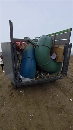 “Chula Vista landfill feels EXPENSIVE 😭♻️ How much are YOU paying in your city? 👇 Comment your city price per ton 🚛 Family-owned ⚡ Same-day service ✔ Licensed & insured ✔ BBB accredited 📲 Call/Text 619-805-5104” #junkremoval #hustle #sandiego #junkhauling #bluecollar