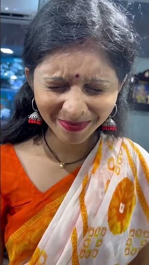 Indian Girl Getting Navel Piercing In Saree #navel #navelpiercing #bellypiercing #saree #ytshorts
