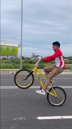 BMXX STANDING AT NORTH SUMATRA STADIUM #fyp #fyp viral #bmx #youtubeshorts